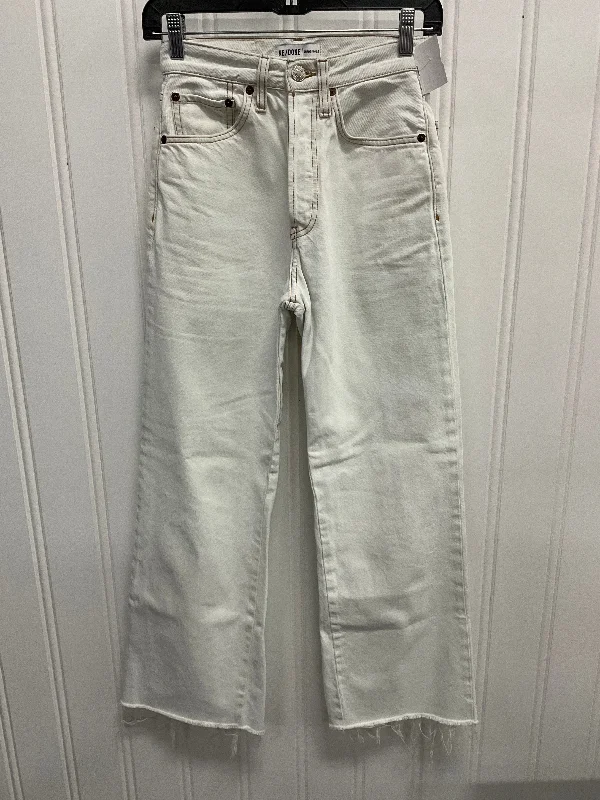 Petite jeans for shorter womenJeans Flared By Clothes Mentor In White, Size: 24