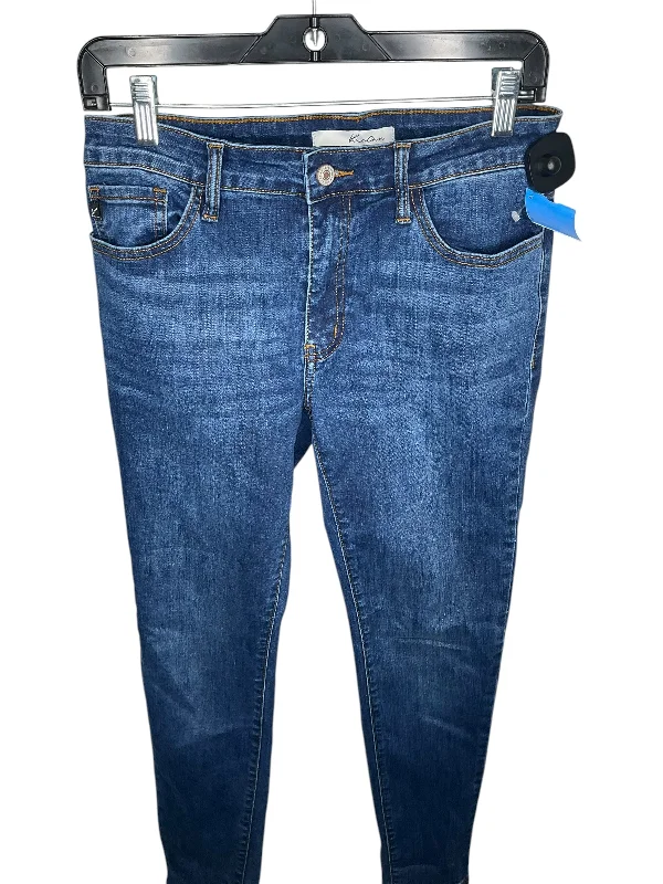 Stretch denim jeans with a fitted waist and loose legs for a comfortable and flattering fitJeans Boyfriend By Clothes Mentor In Blue, Size: 28