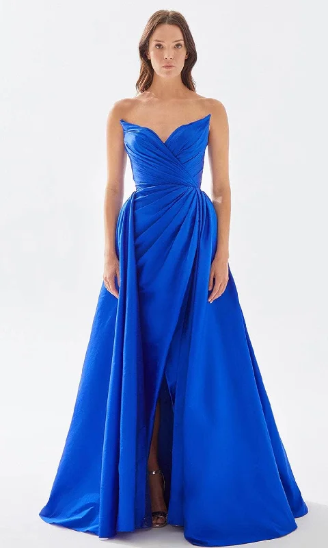 A-line dresses for womenTarik Ediz 52126 - Strapless Deep Sweetheart Exquisite Gown