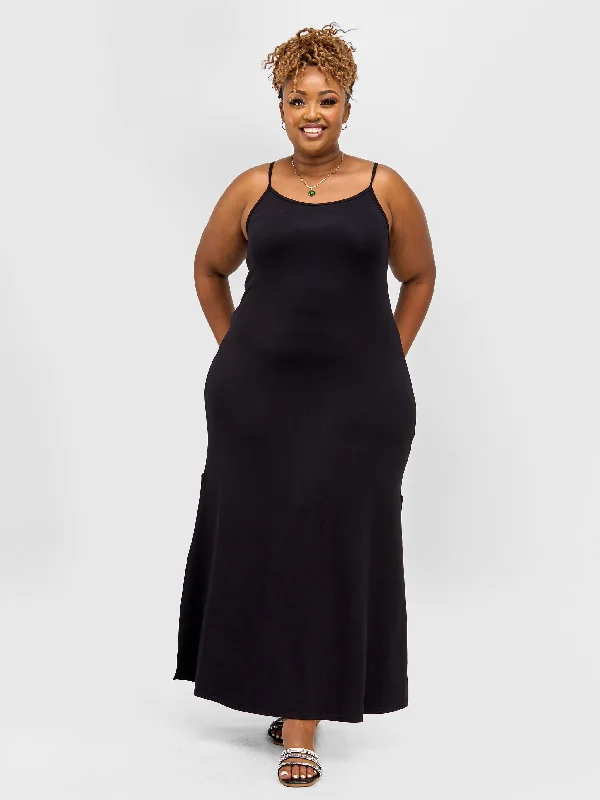 Cotton dresses for everyday wearVivo Essentials Strappy Maxi Dress - Black