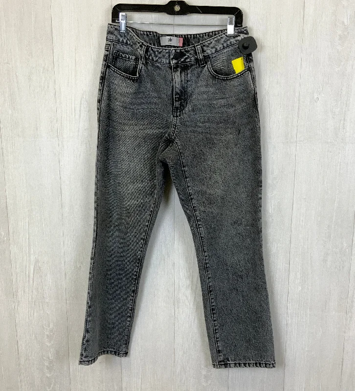 Skinny jeans with a cropped hem for a trendy lookJeans Boyfriend By Cabi In Grey Denim, Size: 6