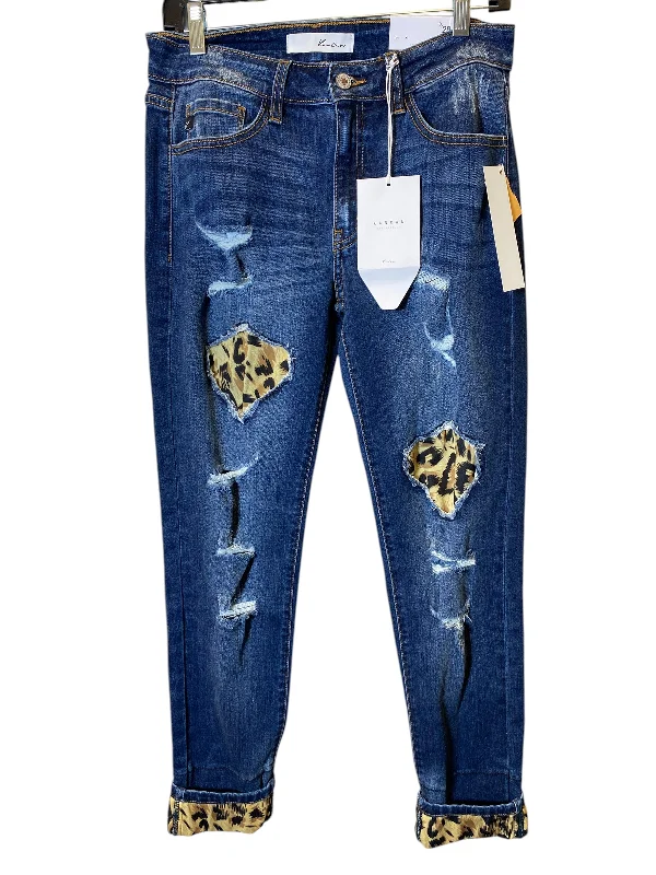 Jeans with a distressed and bleached finish for a unique and casual appearanceJeans Skinny By Kancan In Blue Denim, Size: 28