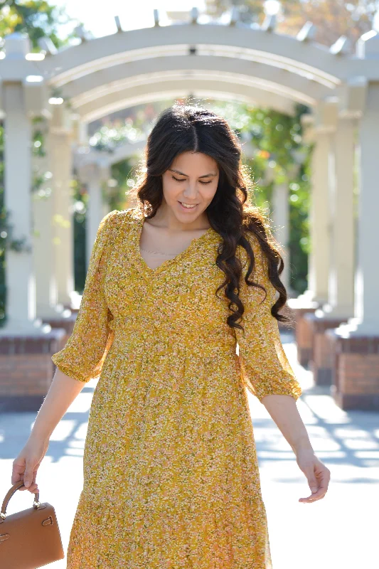 Spring dresses for blossoming stylesTheodora Mustard Floral Midi dress