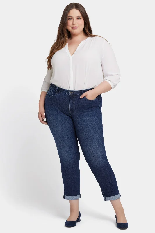 Denim jeans with elastic waistbands for comfortSheri Slim Ankle Jeans In Plus Size - Wellspring