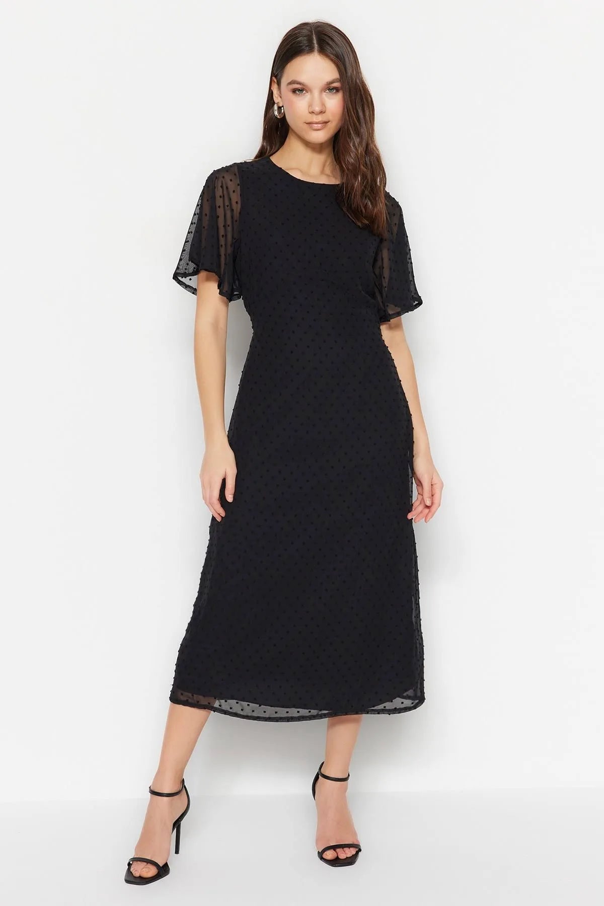 Dancewear dresses for performancesBlack Woven Flared Sleeves Midi Dress