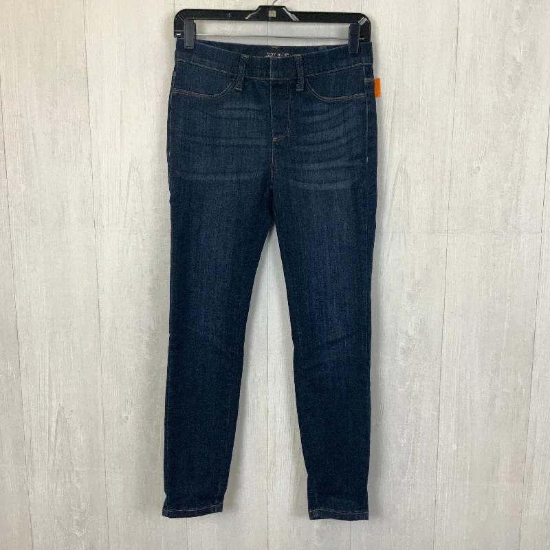 Jeans with a cropped length and distressed finish for a trendy and casual appearanceJeans Skinny By Judy Blue In Blue Denim, Size: 4