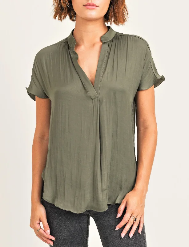 Floral print women's topsEsme V Neck Blouse, Olive